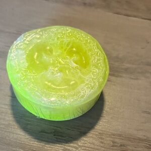 Eslira Natura Shea Goat Refreshing Citrus Loofah Soap
